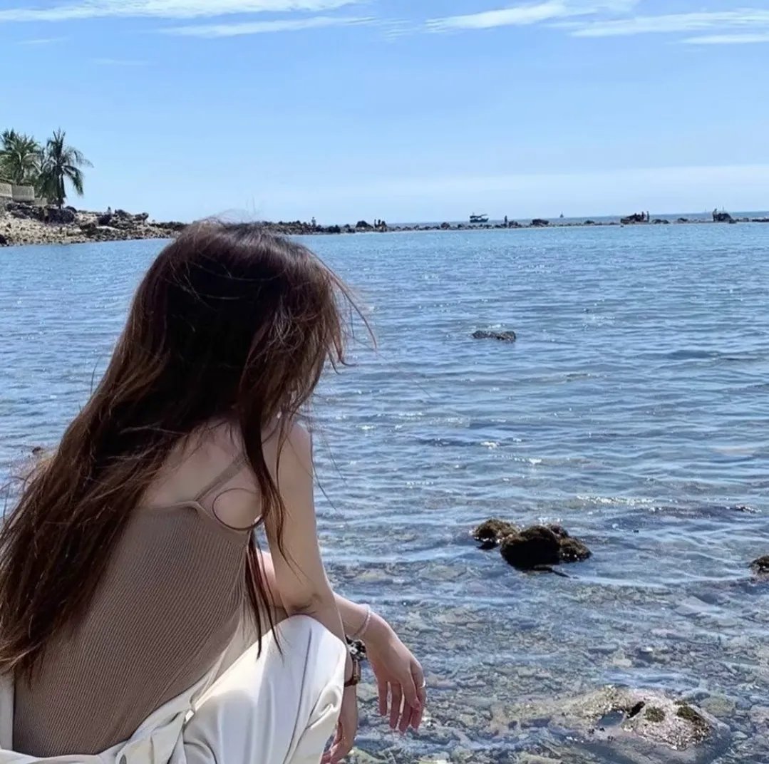 夏日午后的初缠爱恋